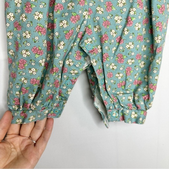 Vintage Carter’s Floral Embroidered Baby One Piece Button Collar Romper 3-6 M - Picture 7 of 10